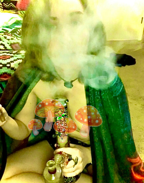 sultriefetche4u star erotic pictures