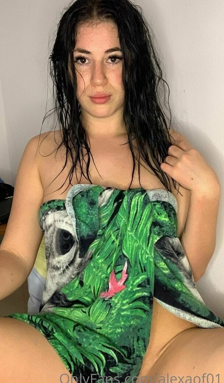 alexaof01 hot actress picture