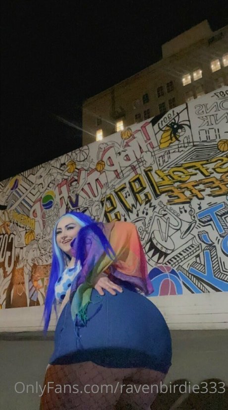 ravenbirdie333 nude model pics