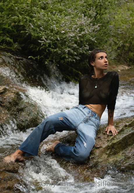 olsiflowergirl pornstar exclusive picture