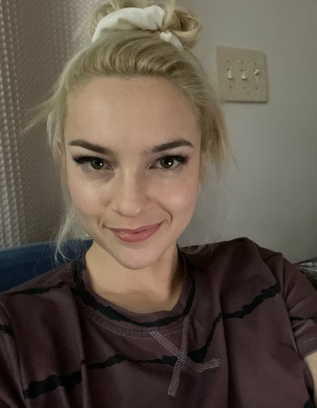 Mandy Marx model pornographic archive