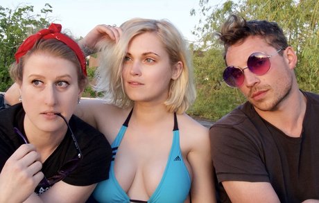 Eliza Taylor xxx actress image