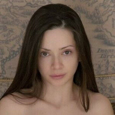 millenawhite nude model pics