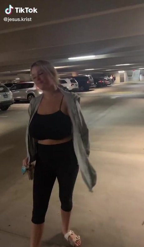 crossdresser onlyfans naked pic