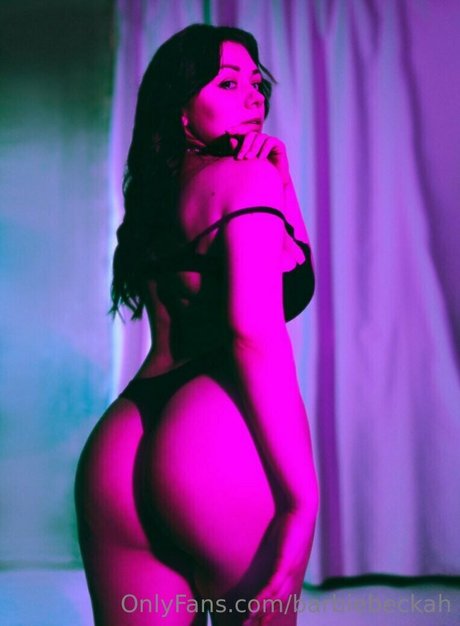 barbiebeckah model naked photos