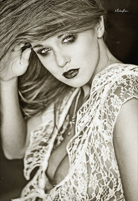 Leanna Decker sex model archive