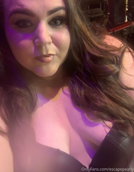 escapepearly porn model images