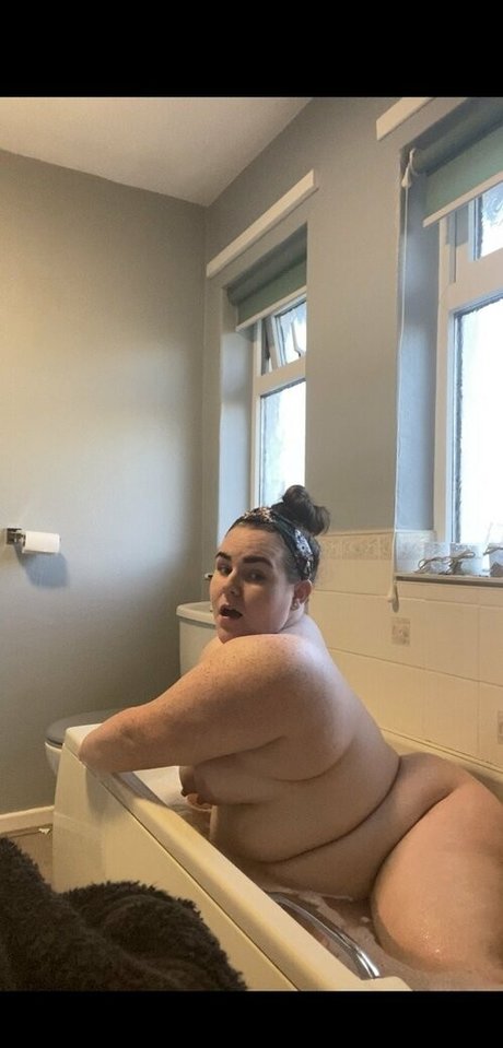 escapepearly model best pictures