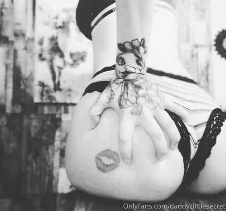 daddyzlittlesecret beautiful model pic