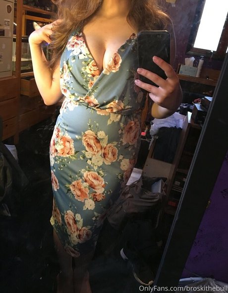 broskithebull hot model gallery