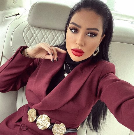 swimming pool onlyfans hd image