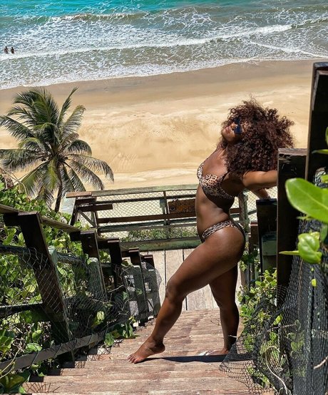 Erika Januza star exclusive pics