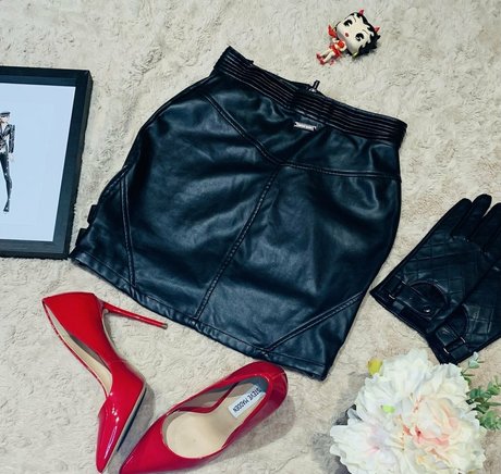 thequeentrish perfect star image