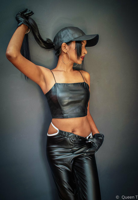 thequeentrish star pornographic pics