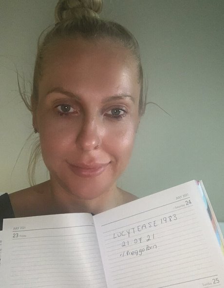 Lucy Tease pornstar top img