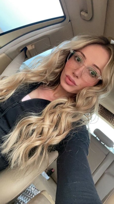 princass p naked star image