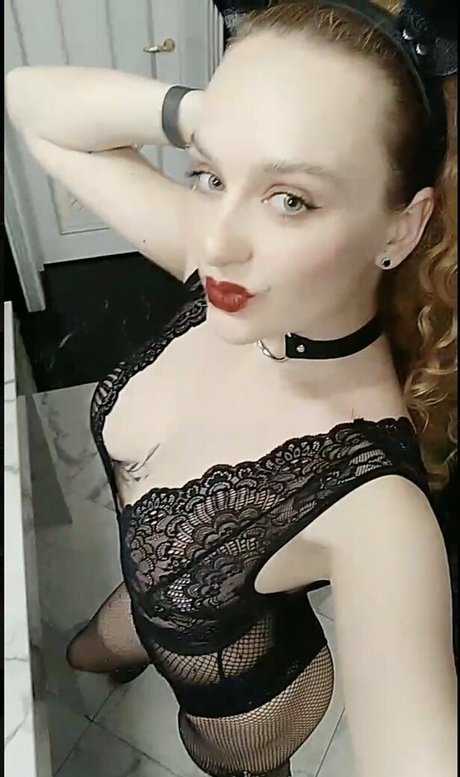 lynabond naked pornstar images