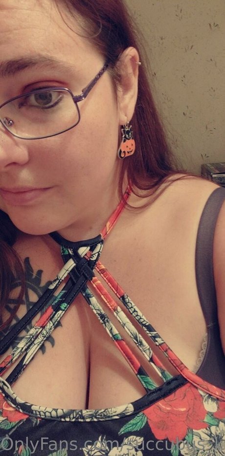 succubus kitty 420 free model photos