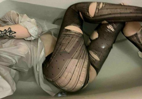 devil flowers pornographic actress pic