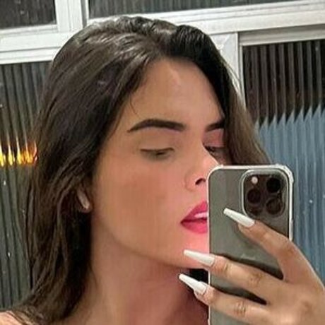 Chrxxstina1 nudes model picture