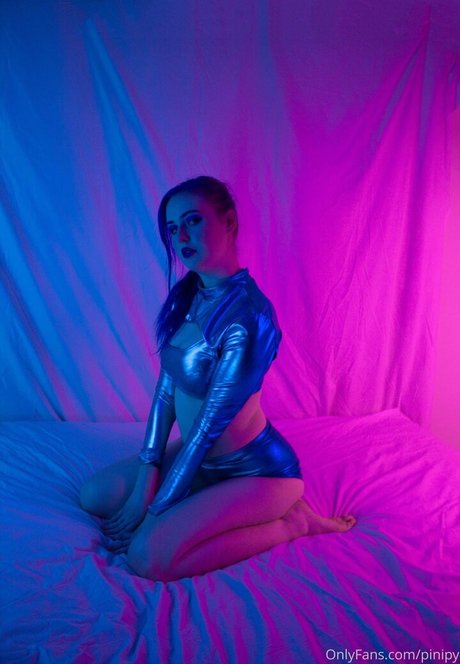 Pinipy beautiful model img