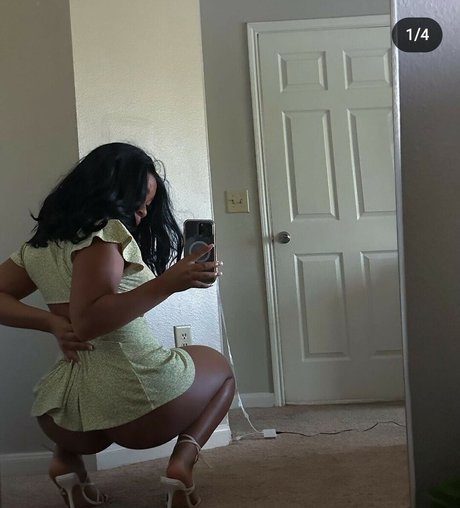 raven onlyfans pretty photos