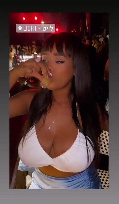 reverse gangbang onlyfans hot nude img