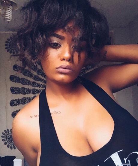 JustNati porn actress image