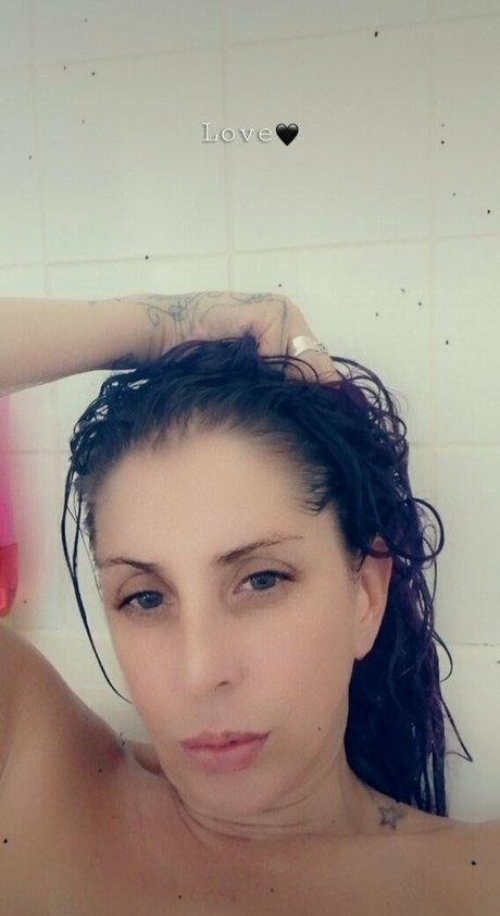 britishmumanddaughter model nudes pictures