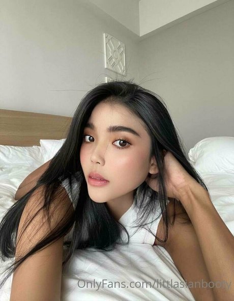 littlasianbooty nudes model gallery