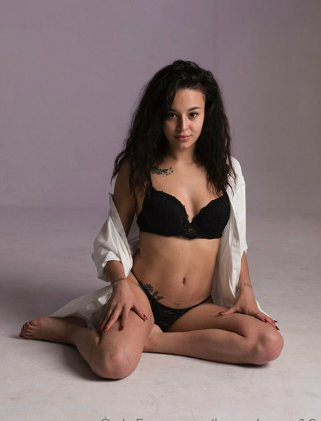 luucyluucy19 pornstar perfect pics