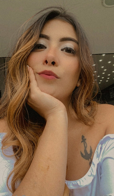 samanthag 20 star naked image