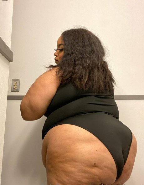 goddessbbwrat pornstar adult pic