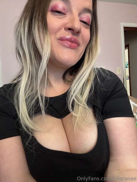 LulaRanae star naked pics