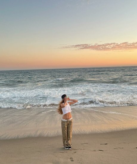 Emiliee Russo pornstar nude gallery