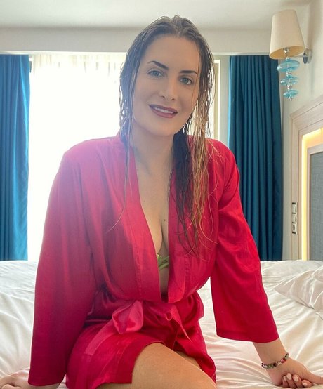 Britishmeghanspice sexy star pics