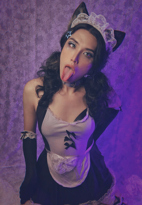 Emily Yunicorn pornstar archive