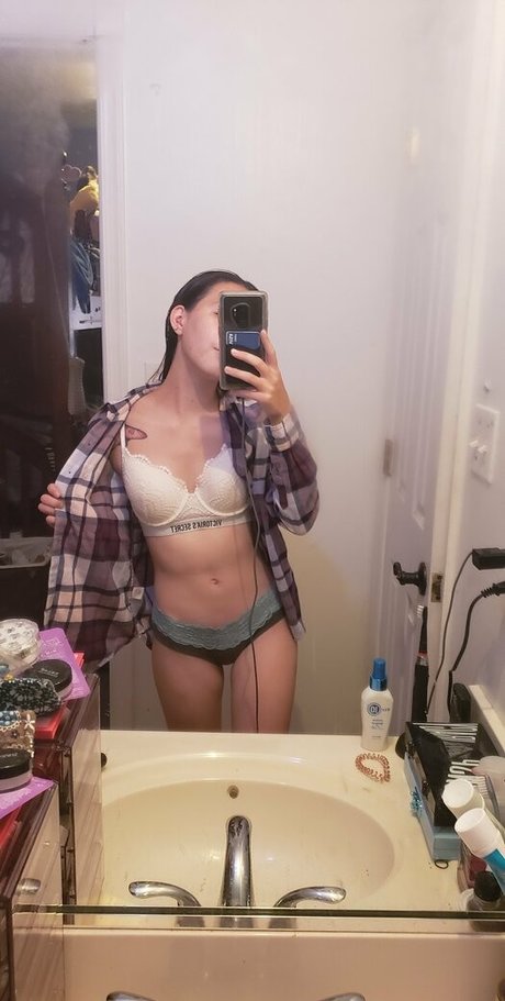 Staciaw xxx model pic