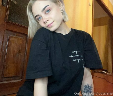 judyshine erotic actress galleries