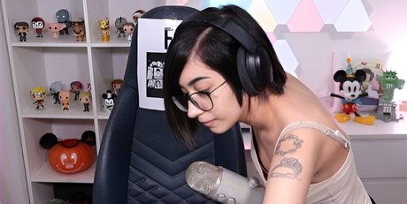 lesparks model hot pictures