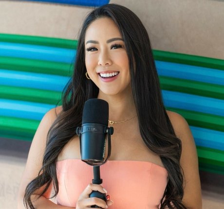 Dr Tara exclusive star pictures