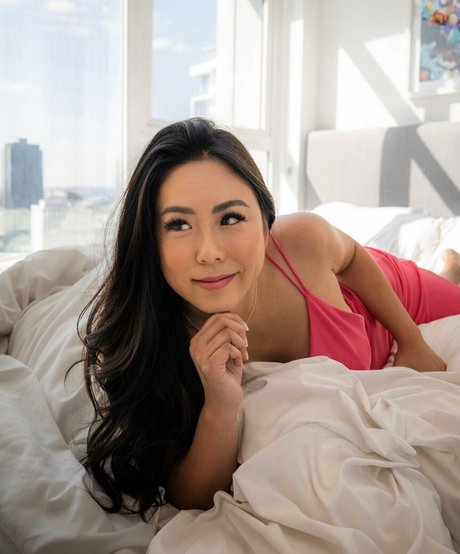 eyes onlyfans nude photo