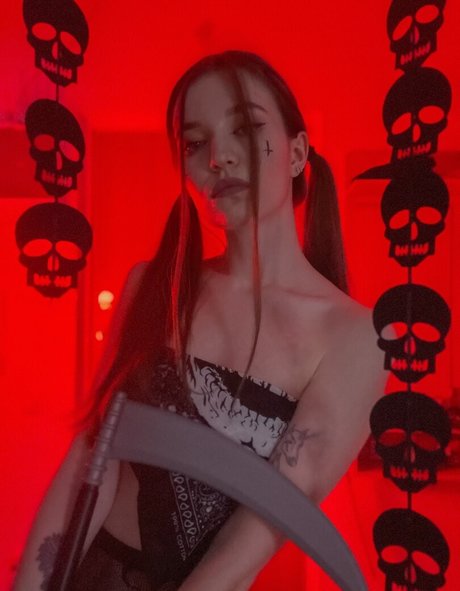 mirror onlyfans beautiful pics