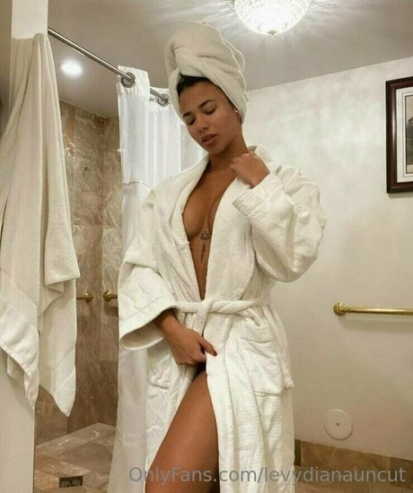 diana levy model best picture