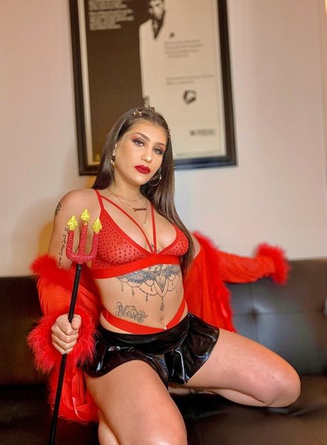 nvstycouture beautiful model pic