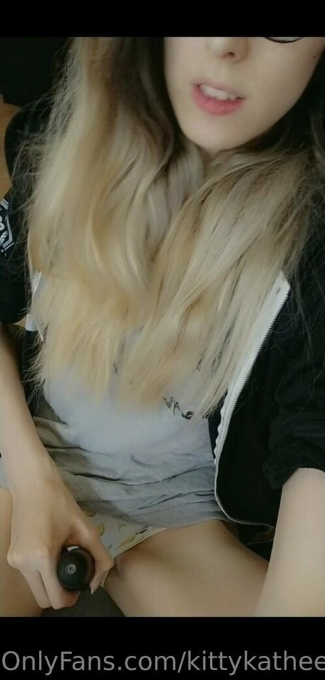 kittykathee star hd pics