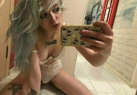 step sisss erotic actress gallery