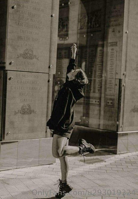 fairy gloria model nudes photos