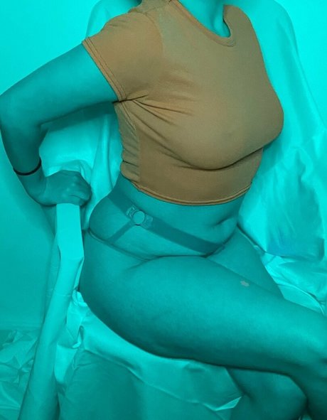 babyaliaaxo star nude galleries