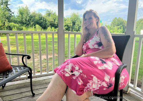 msjuicypear beautiful model photo